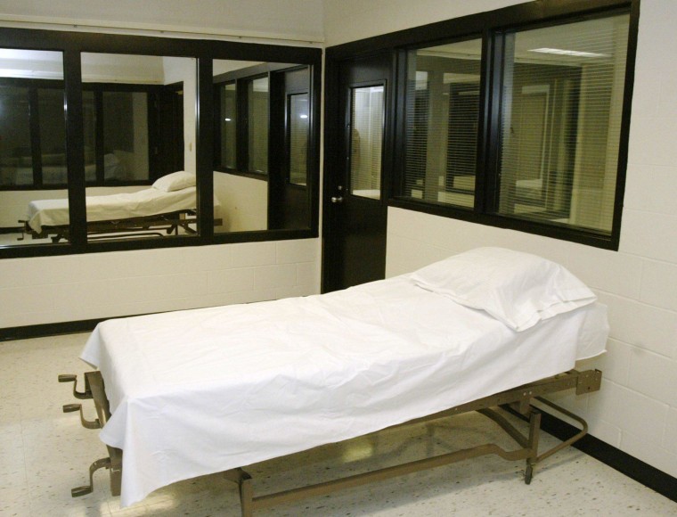 Image: The death chamber at the Missouri Correctional Center in Bonne Terre, Mo.