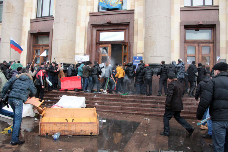 Image: UKRAINE-POLITICS-UNREST-RUSSIA-KHARKIV