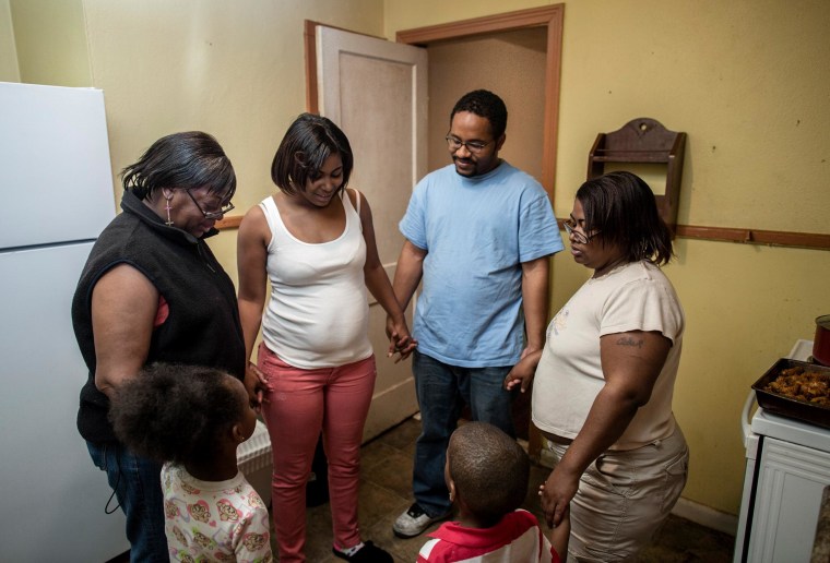 Image: Leslie Flaggs and family