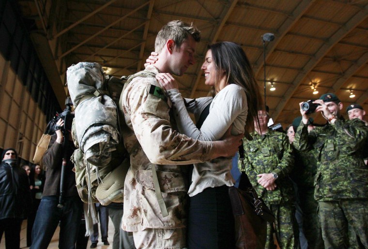 Image: CANADA-AFGHANISTAN-MILITARY-RETURN