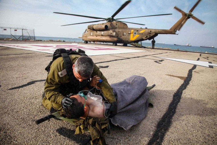 Image: Israeli soldier wounded on Syrian border evacuated to Haifa hospital by helicopter