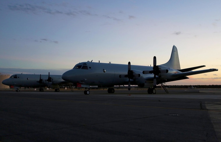 Image: Search Continues For Possible Malaysian Airliner Debris Found In Indian Ocean