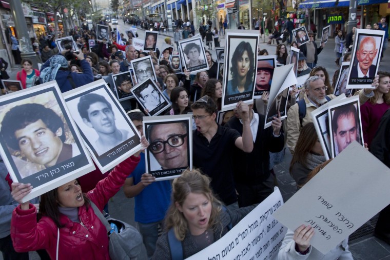 Image: Protest in Jerusalem against Palestinian prisoner release
