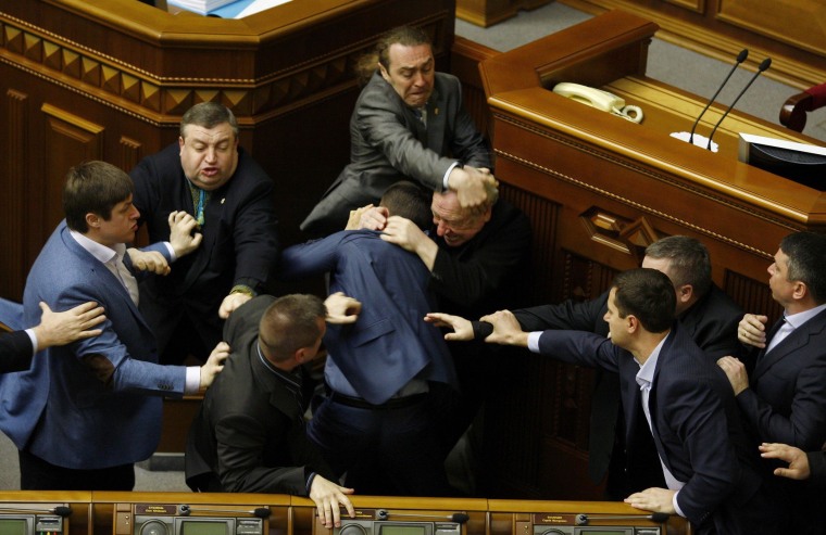 Image: UKRAINE-RUSSIA-CRISIS-POLITICS-PARLIAMENT-FIGHT