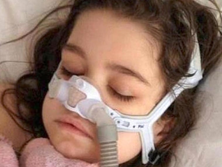 Image: Image: Sarah Murnaghan, 10, has been waiting for a lung transplant for 18 months.