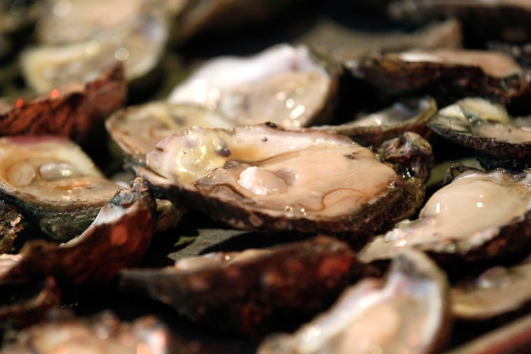 Image: Raw oysters