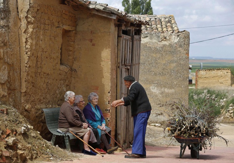 Image: Residents of the small Spanish town of Castrillo Matajudios
