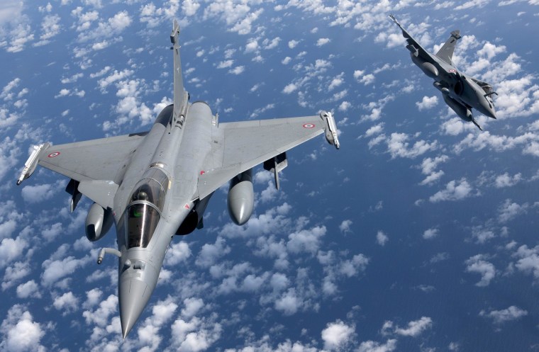 Image: Rafale fighter jets in flight