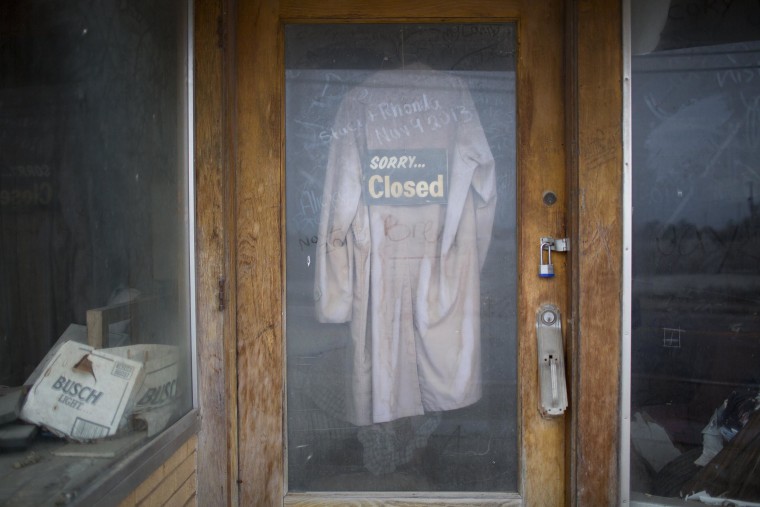 Image: Carlin's Hardware store sits closed in Picher
