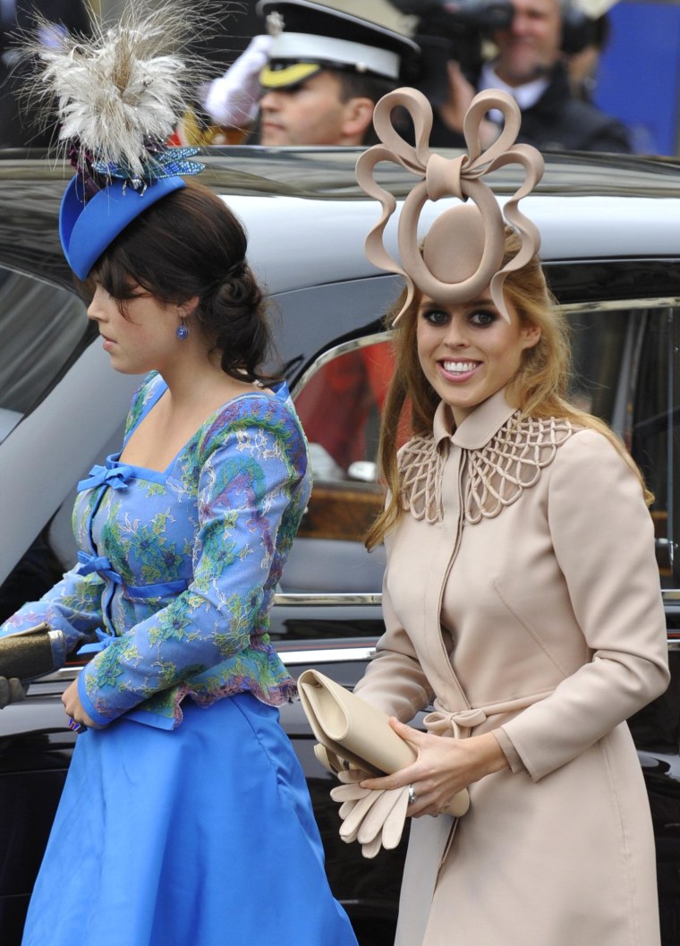 Image: Princess Beatrice and her sister Princess Eugenie arrive at Westminster Abbey