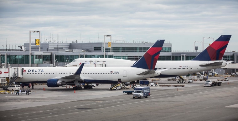 Image: Delta Air Lines again led the pack in bag fees, raising $833 million last year.