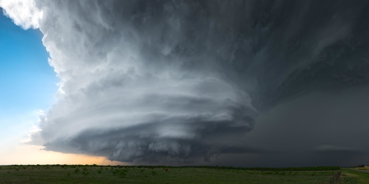 Image: A rotating supercell thunderstorm spins across the landscape near Jolly, Texas on May 7