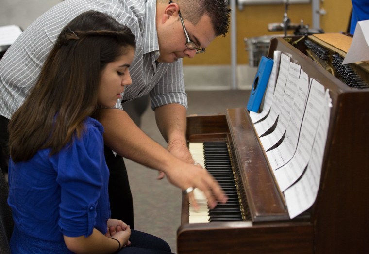 Image: Florida prep jazz band preps for competition