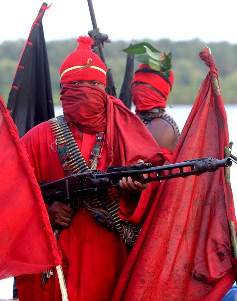 Image: Nigerian militants declare 'oil war