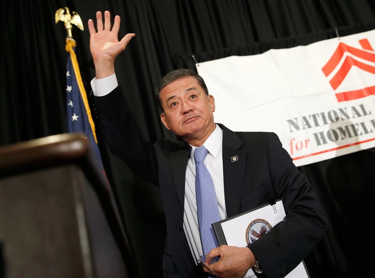 Image: Veterans Affairs Secretary Shinseki Addresses Homeless Veterans Conference