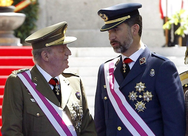 Image: King Juan Carlos abdicates
