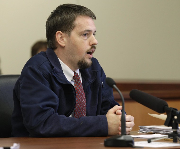 Image: Josh Powell speaks in court in Sept. 28, 2011.