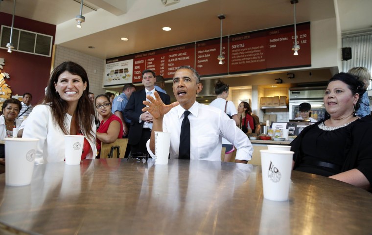 Image: U.S. President Obama has lunch at the Chipotle Restaurant in Washington