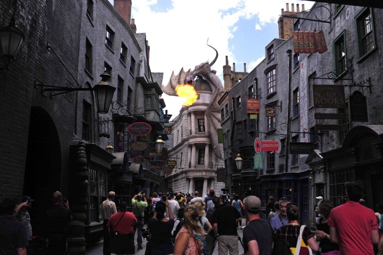 The Wizarding World of Harry Potter: Diagon Alley at Universal