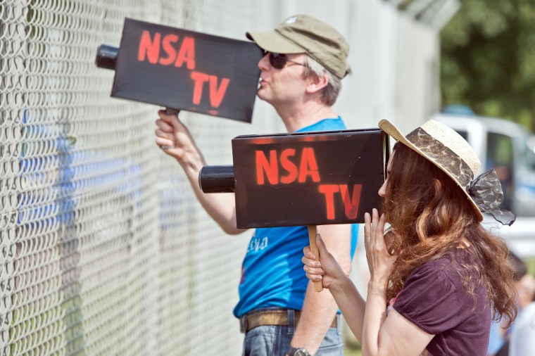 Image:Protest against U.S. military facility in Griesheim, Germany