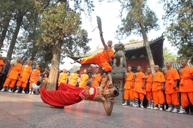 Chinas Shaolin Temple plans to host its first kung fu fighting event