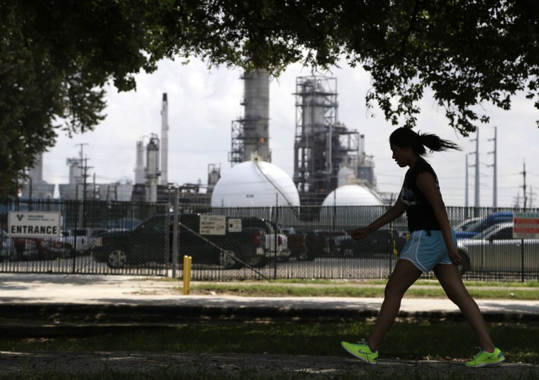 Image: Oil refinery in Houston