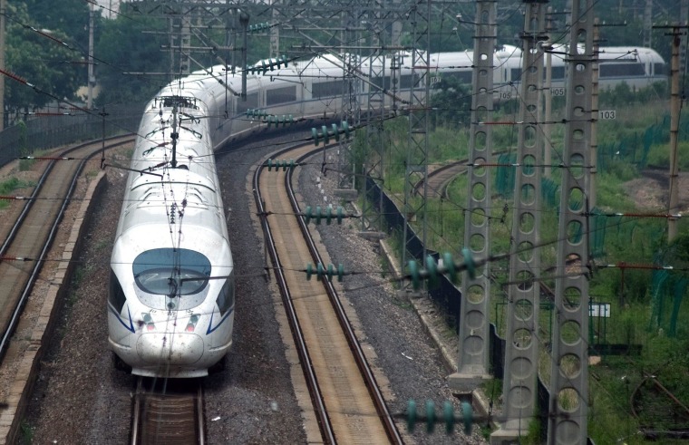Image: China accelerates construction of high-speed railways