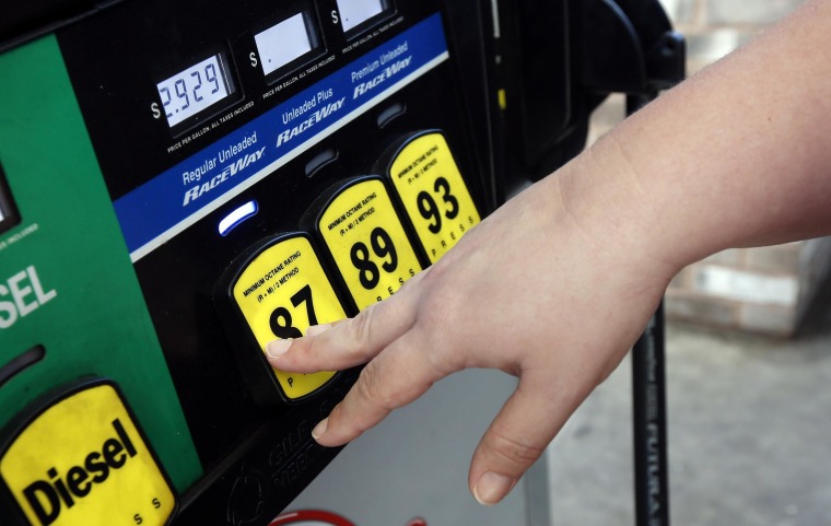 The average price of U.S. retail gasoline dropped 18 cents in the past two weeks to the lowest level in nearly four years, driven by a steep drop in oil prices.