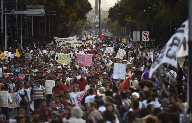 Image: Protest in Mexico City on Nov. 5