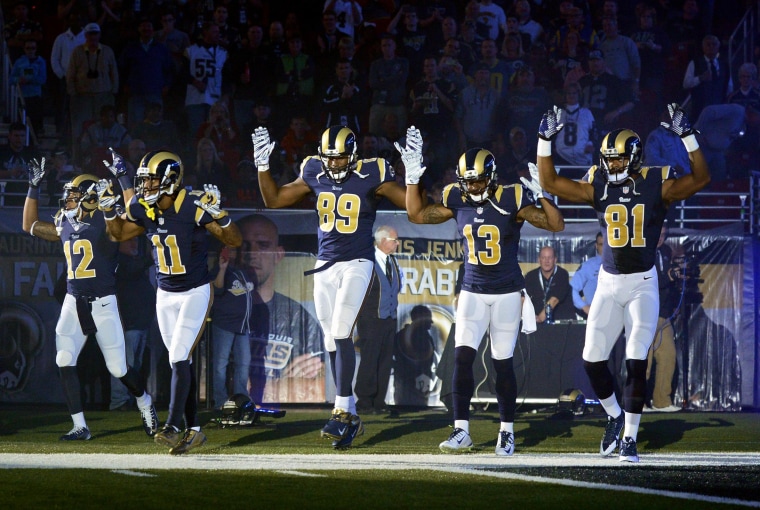Image: NFL: Oakland Raiders at St. Louis Rams