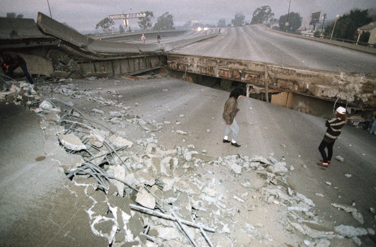 Image: The Santa Monica Freeway has split and collapsed over La Cienega Boulevard following the Northridge quake
