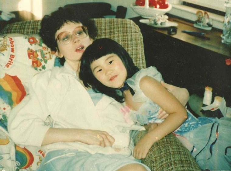 Heather Schultz with her adoptive mother in 1988. 