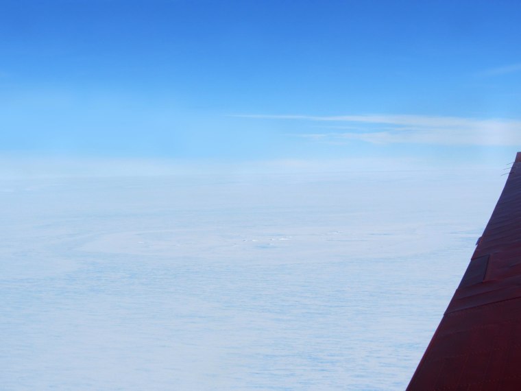 Image: A possible meteorite impact site on the King Baudouin Ice Shelf