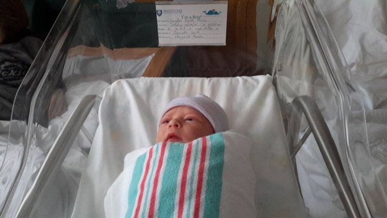 Image: Danielle Smith of Nantucket gave birth during the blizzard