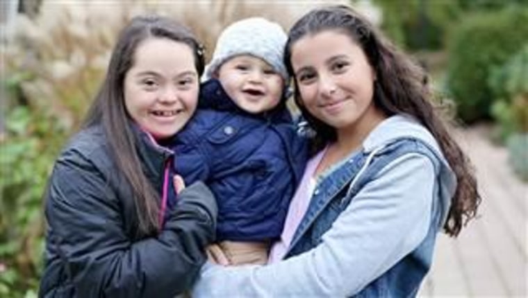 Madison Tevlin with her siblings, brother Jonathan and sister Zoie. ‎
