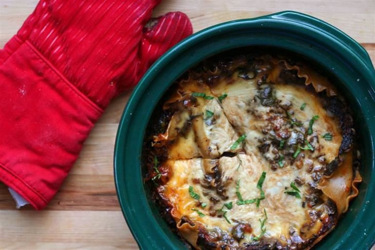 Slow Cooker Spinach and Mushroom Lasagna