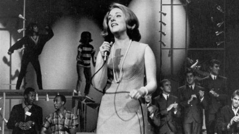 Singer Lesley Gore is pictured in 1970.