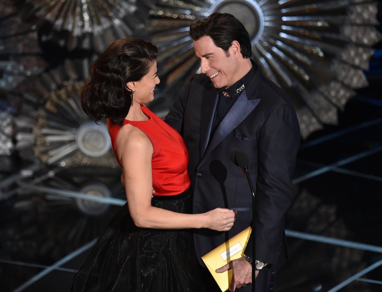 Image: Idina Menzel, John Travolta