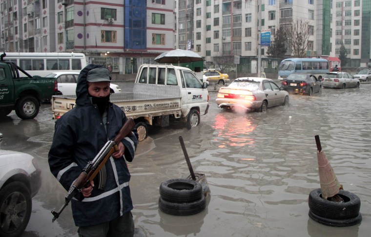 Image: Gunmen kidnap 30 Afghan bus passengers
