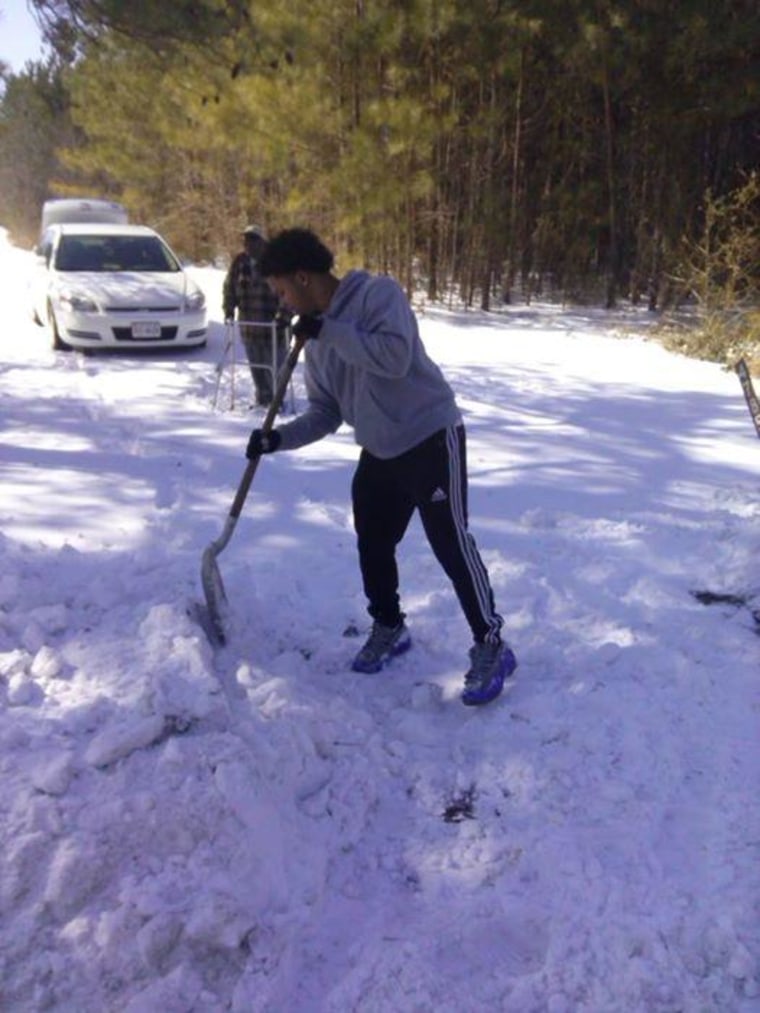 Tommy Adams made his mom stop the car so he could shovel snow to help an elderly man.