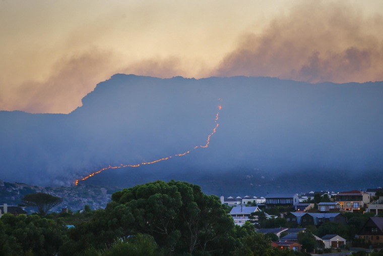 Image: Fire in Cape Town