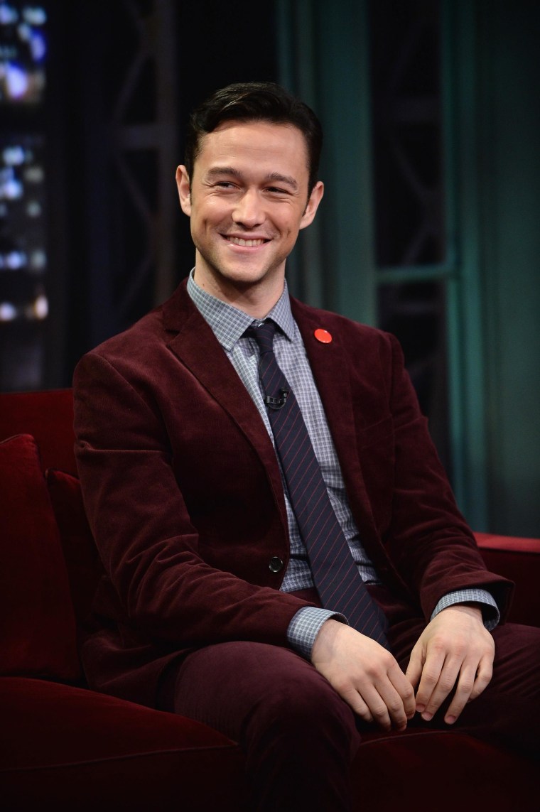 Image: Joseph Gordon Levitt Visits "Late Night With Jimmy Fallon"