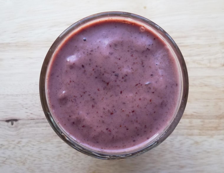 Cherry, almond and date smoothie