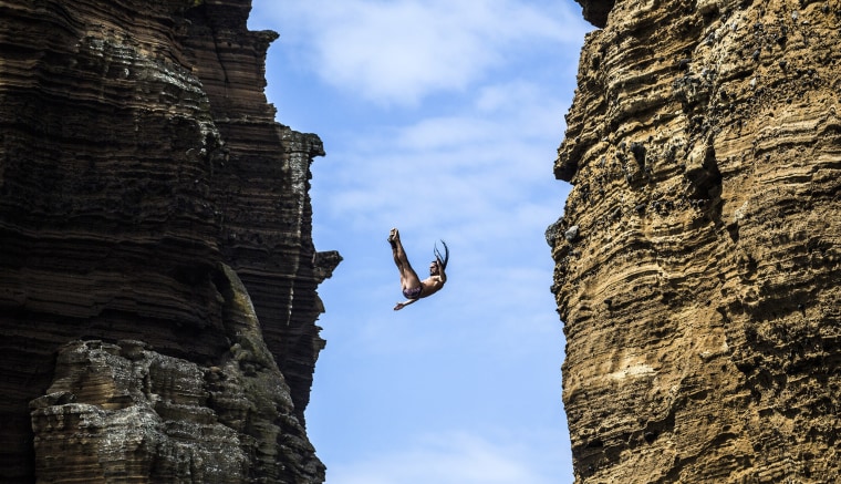 Image: Orlando Duque of Colombia dives