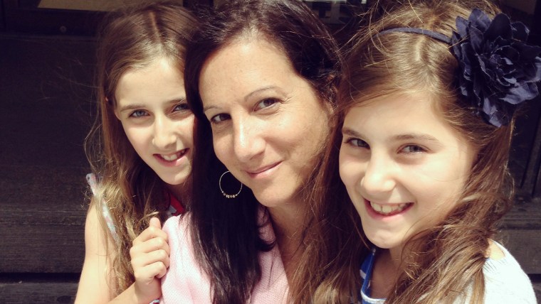 Tammy with her twin daughters