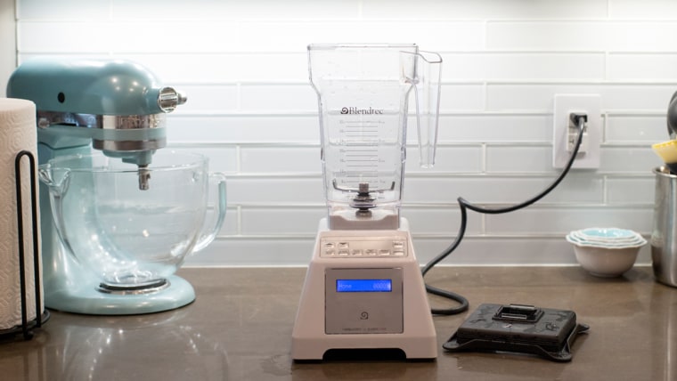 The Easiest Way to Clean Your Blender