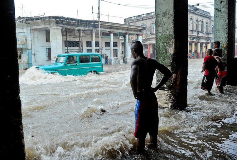 Image: rainstorm in Havana