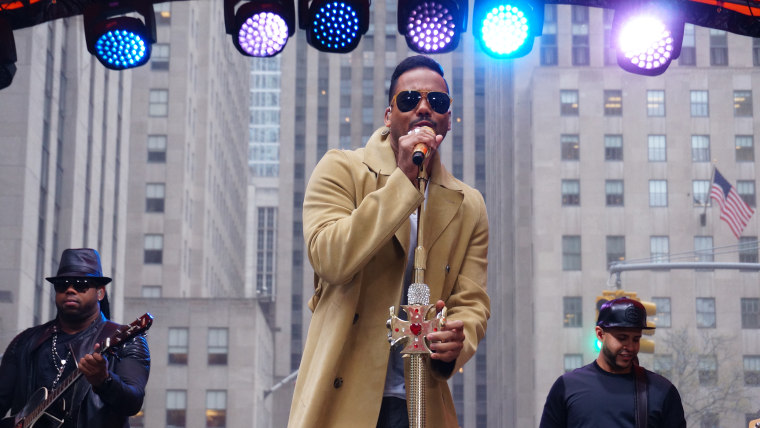 Romeo Santos performing on the TODAY plaza