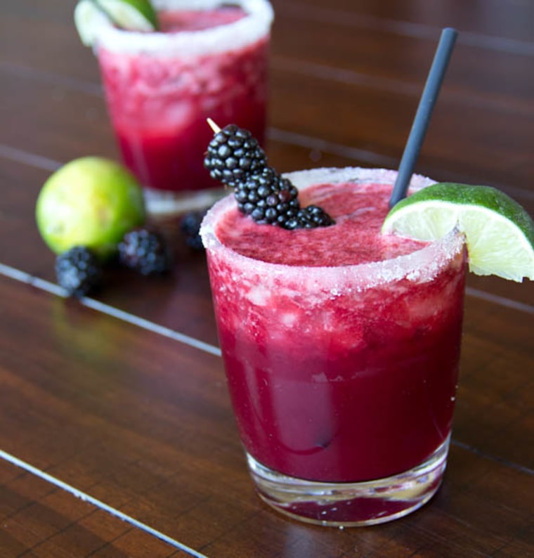 Skinny blackberry margarita