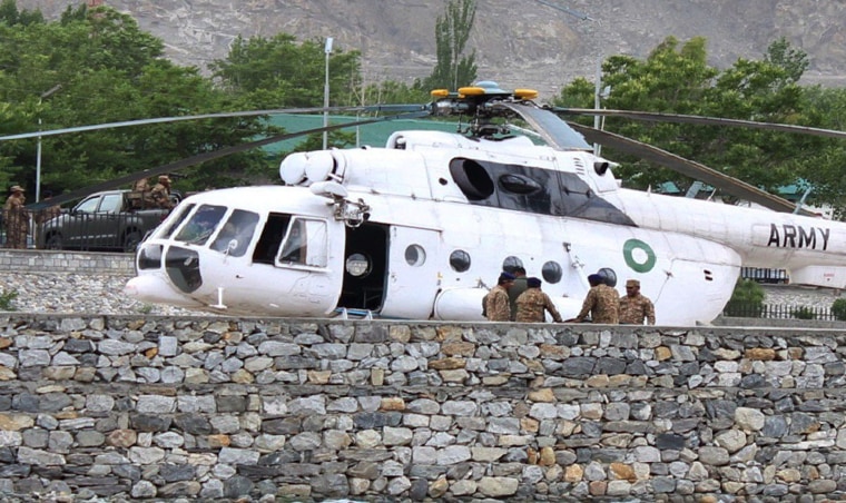 Image: Army helicopter in Gilgit, Pakistan